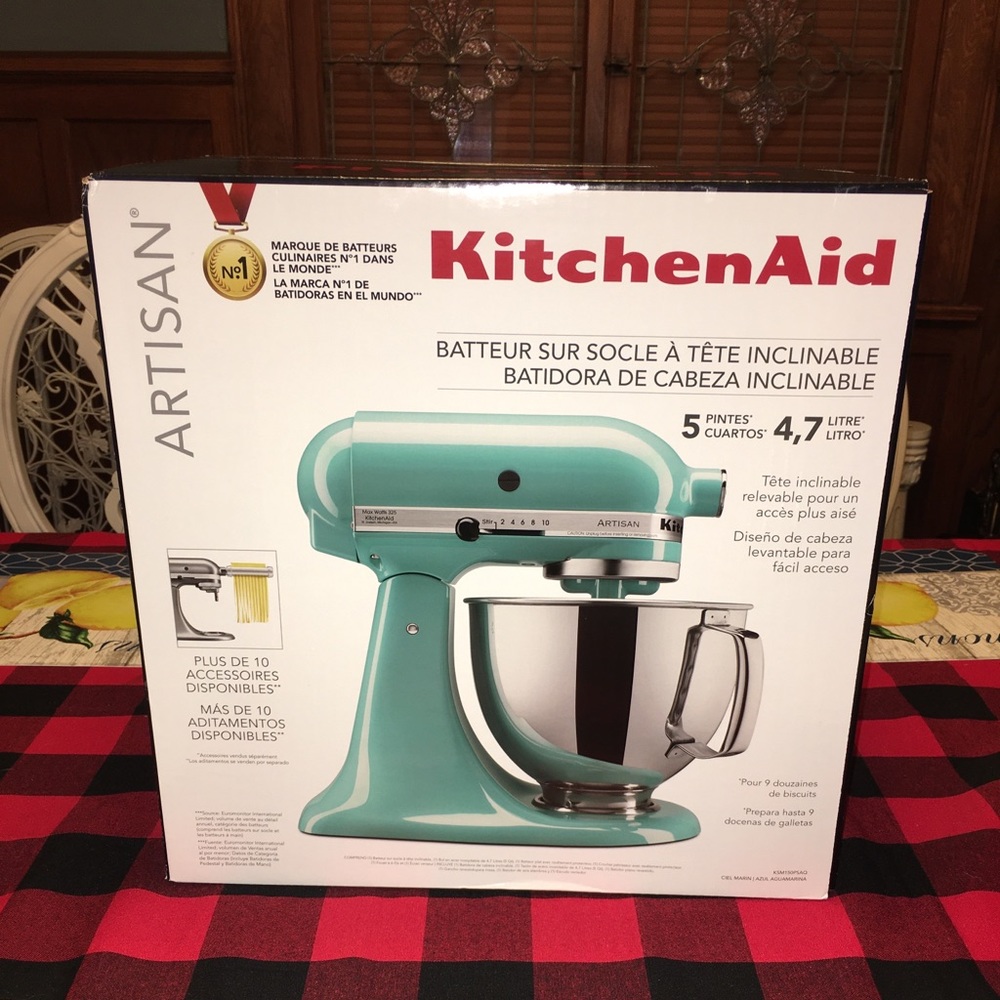 Brand new Tiffany Blue Kitchen Aid mixer